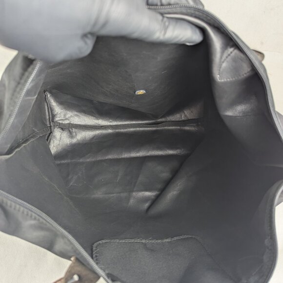 Authentic Longchamp Nylon Shoulder Handbag Black – Le Pliage Style, Must See! - Picture 3 of 14